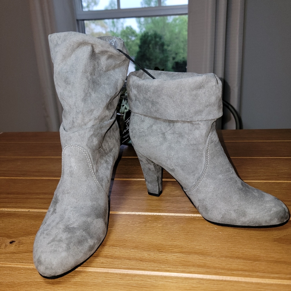 Express‎ Booties - Size 9 - Picture 3 of 7